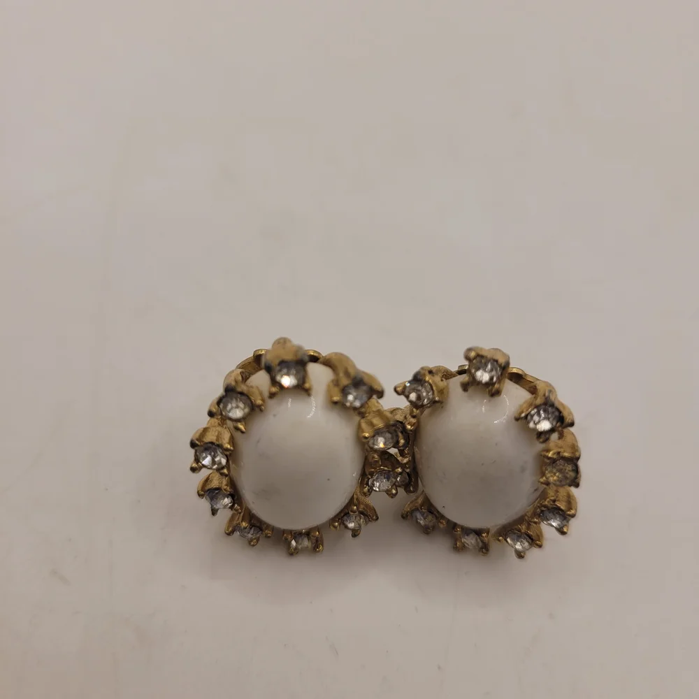 Marvella Rhinestone Vintage Clip Earrings